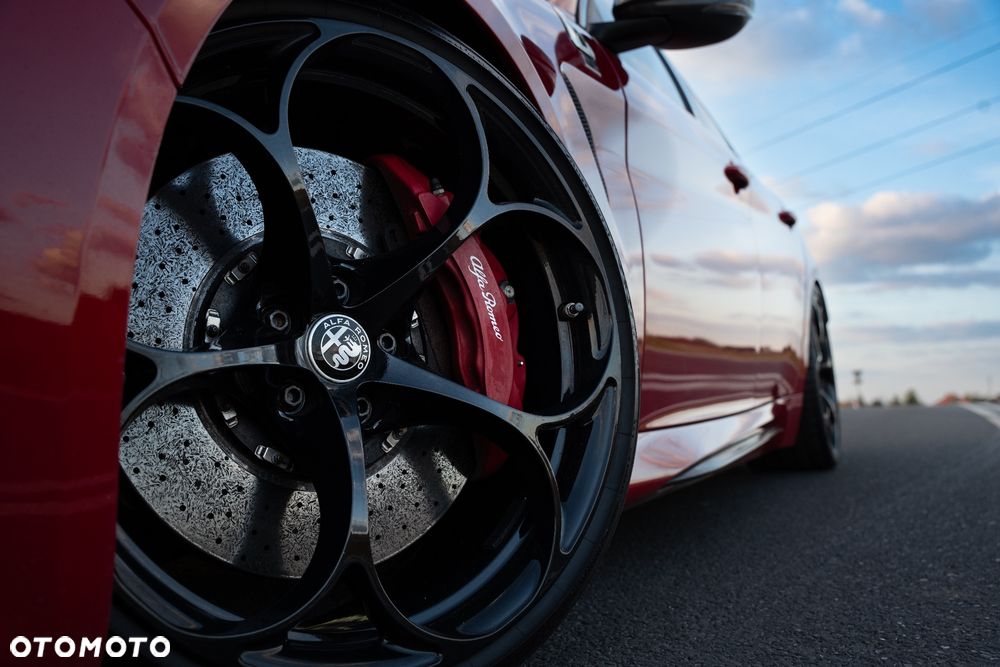Alfa Romeo Giulia 2.9 Bi Turbo V6 Quadrifoglio - 12