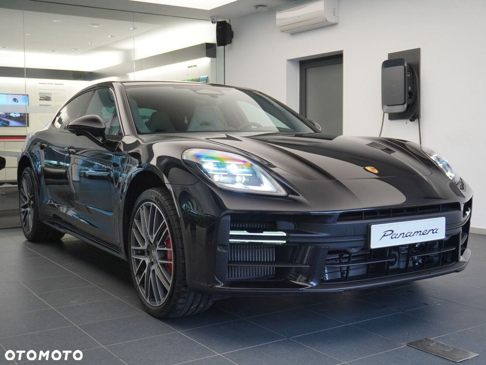 Porsche Panamera 4S E-Hybrid PHEV - 8