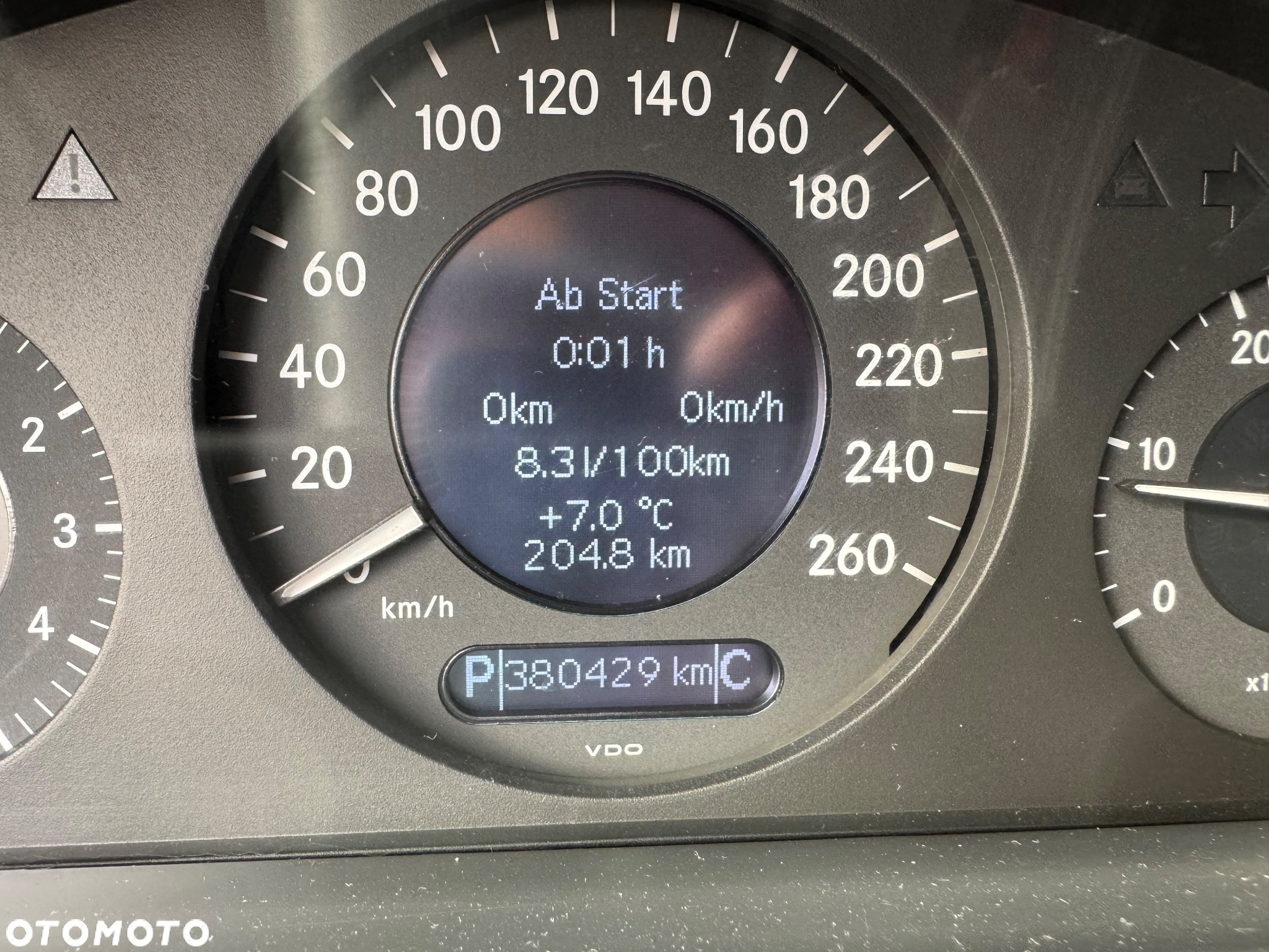 Mercedes-Benz Klasa E 320 CDI Classic - 6
