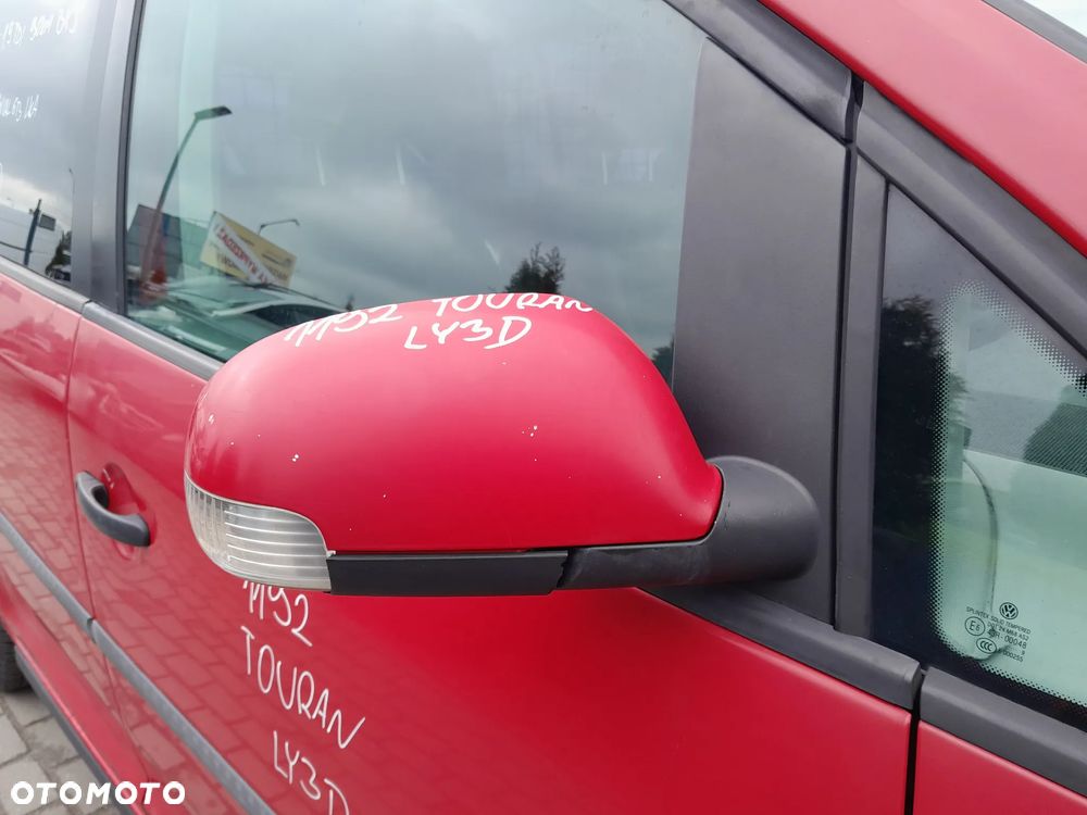 VW TOURAN LUSTERKO PRAWE PRZEDNIE KOLOR: LY3D - 3