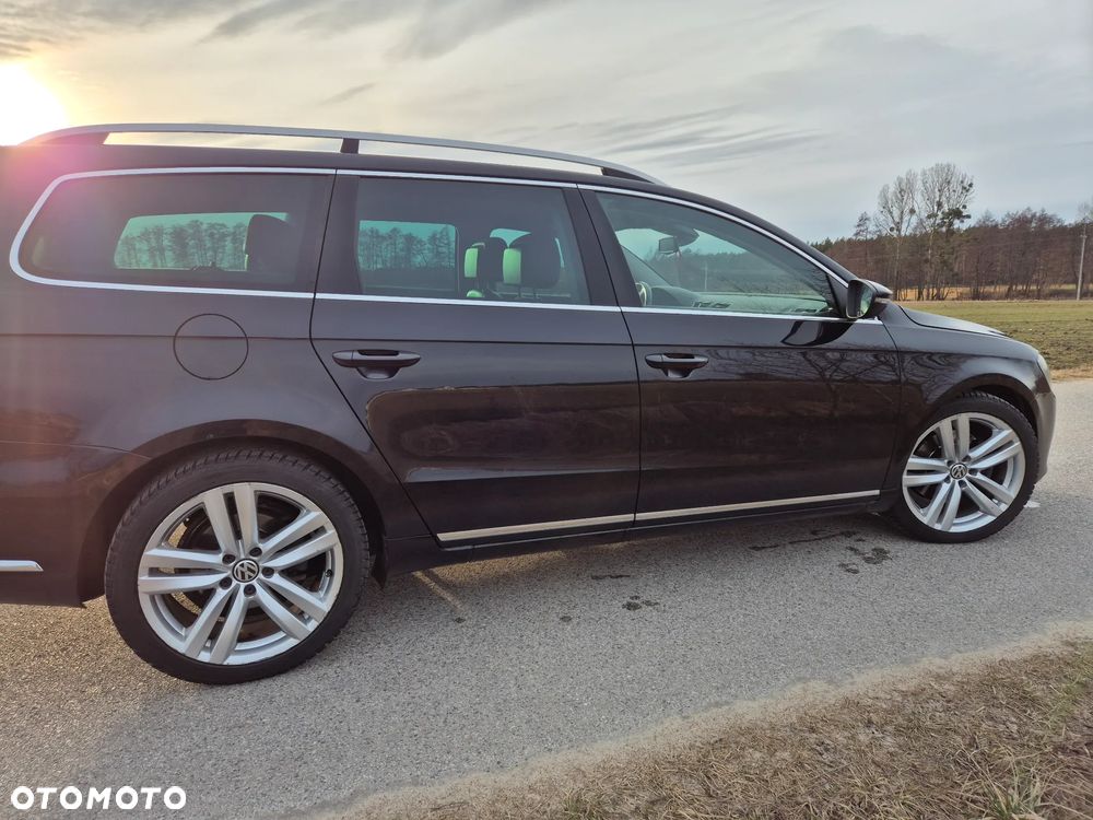 Volkswagen Passat 2.0 TDI 4Motion DSG BlueMotion Tech Comfortline - 17