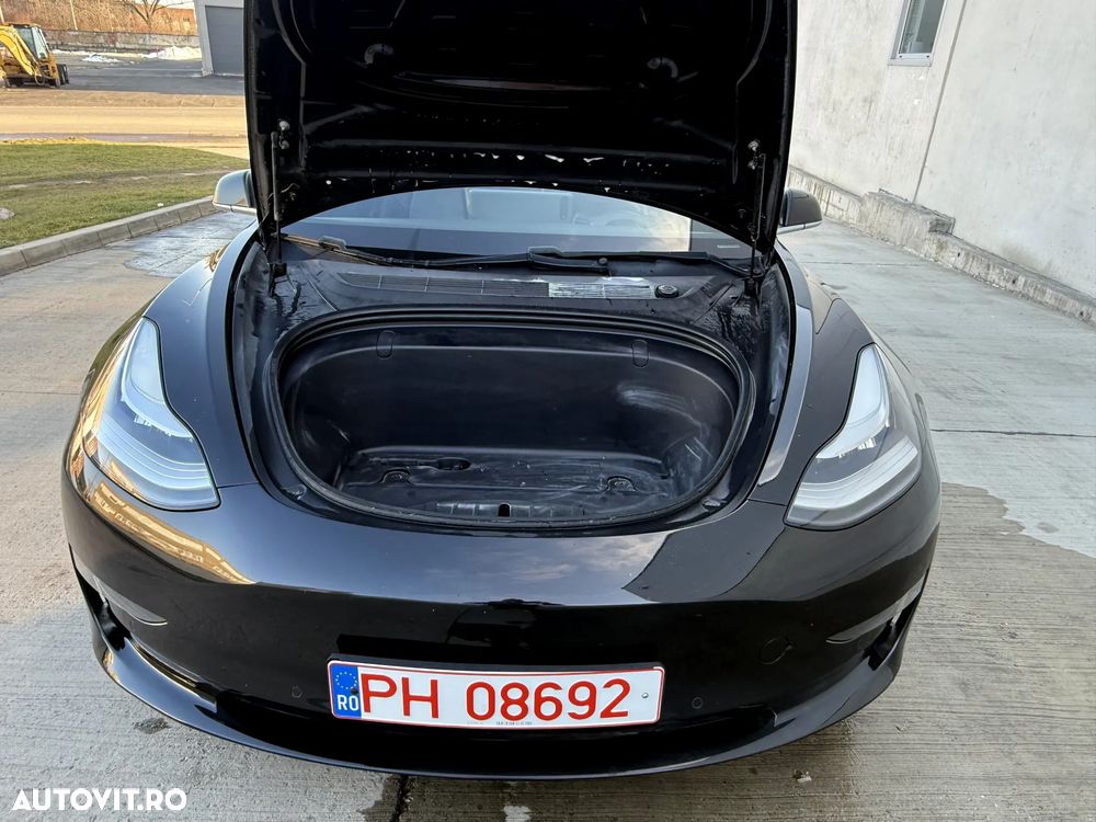 Tesla Model 3 - 19