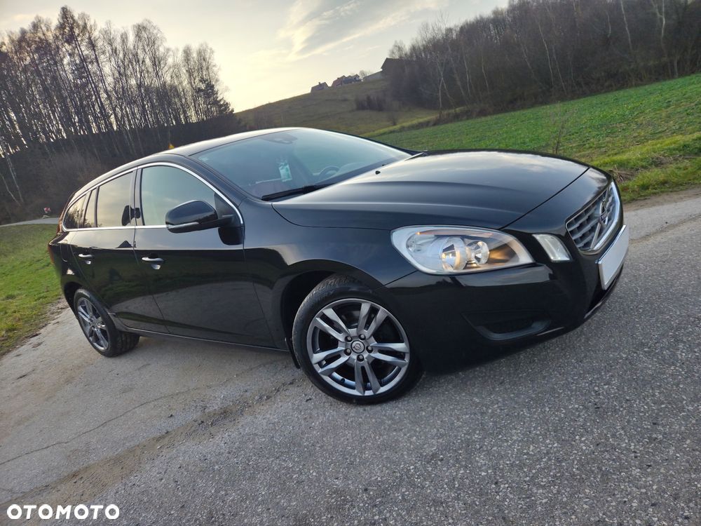 Volvo V60 D3 Geartronic Momentum - 2