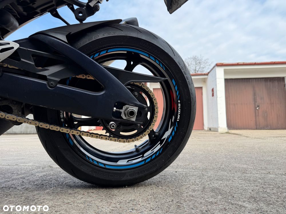 Suzuki GSX-R - 2