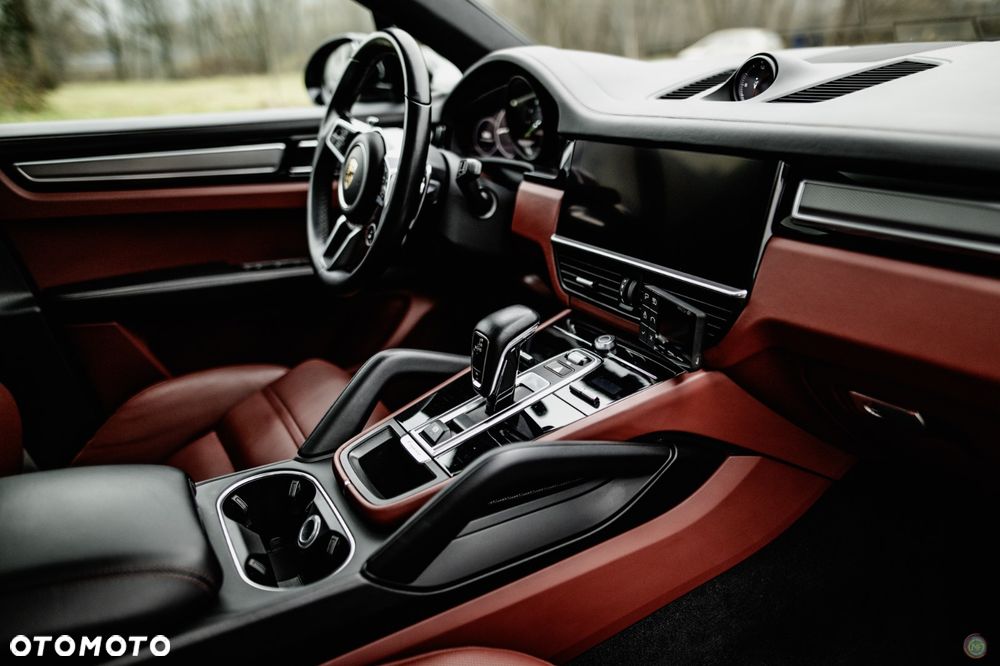 Porsche Cayenne E-Hybrid Platinum Edition - 26