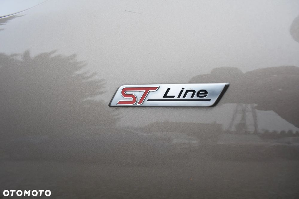 Ford Kuga 1.5 EcoBoost ST-LINE X - 38