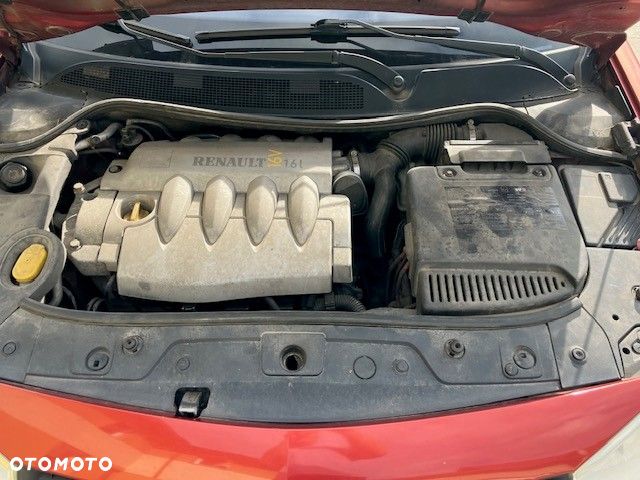 Renault Megane 1.6 Confort Authentique - 11