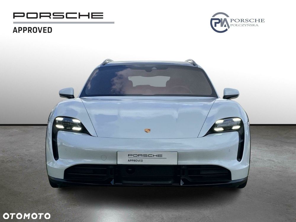 Porsche Taycan - 8