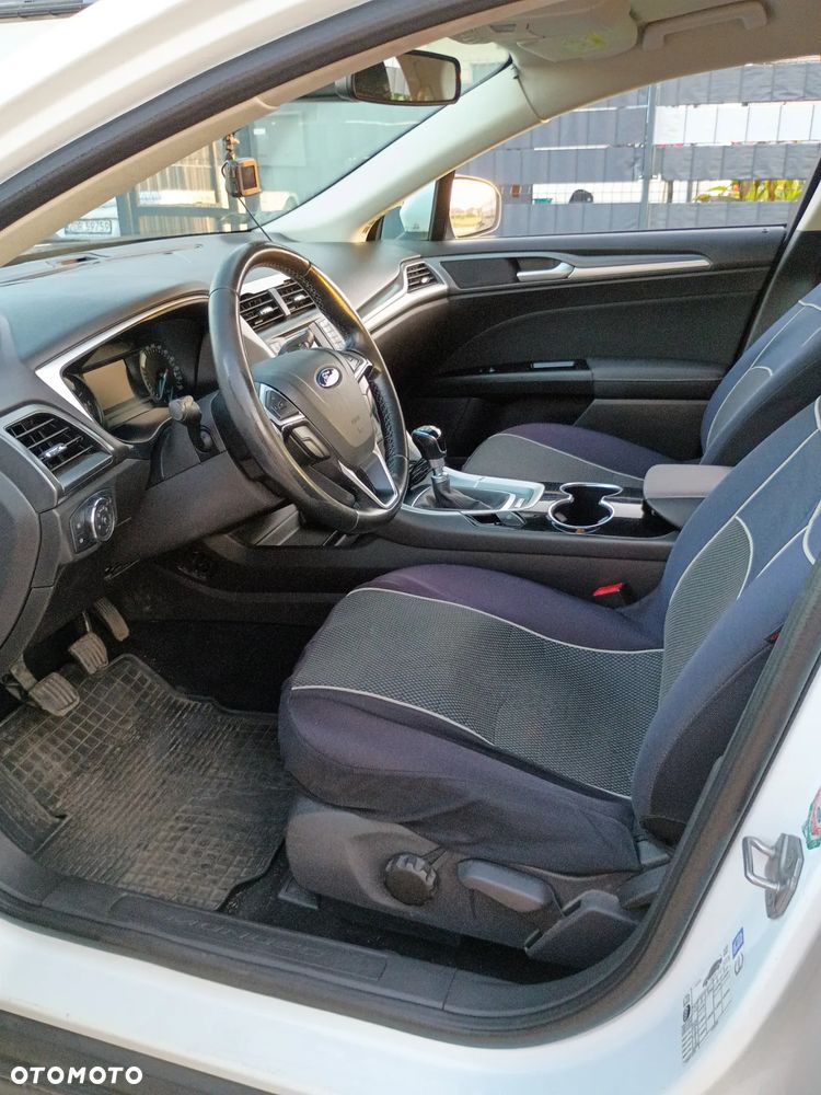 Ford Mondeo 1.5 TDCi ECOnetic Ambiente - 22