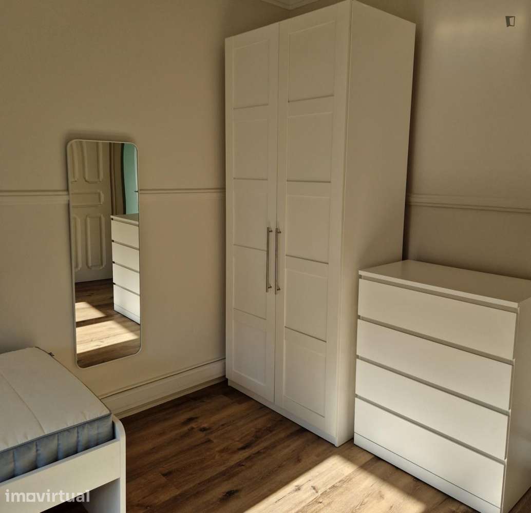 Quarto - localizado em Arroios Lisbon - Grande imagem: 2/6