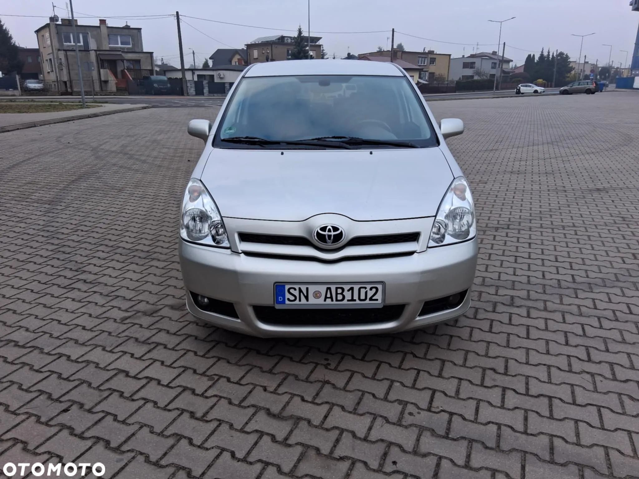 Toyota Corolla Verso - 1