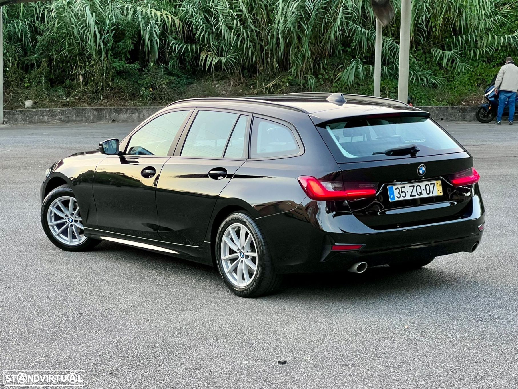 BMW 318 d Touring Essence - 4