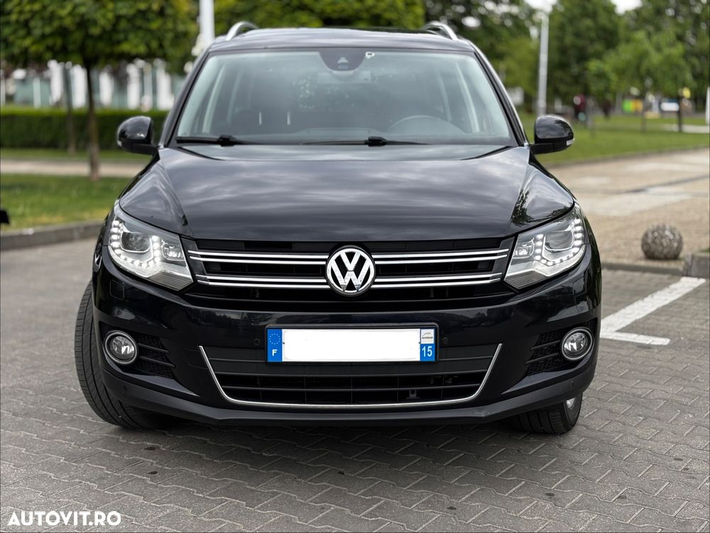 Volkswagen Tiguan 2.0 TDI DPF BlueMotion Technology Exclusive - 10