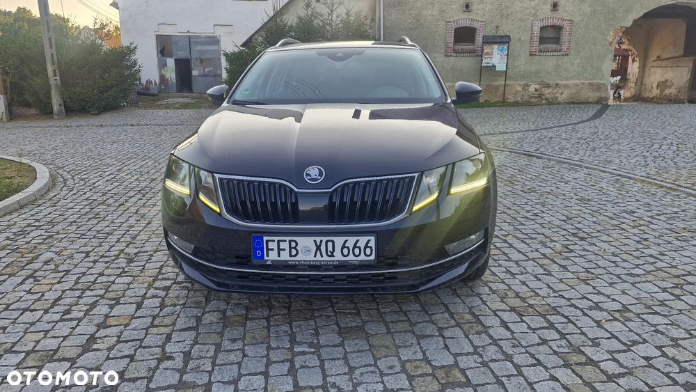 Skoda Octavia 2.0 TDI DSG Exclusive - 2