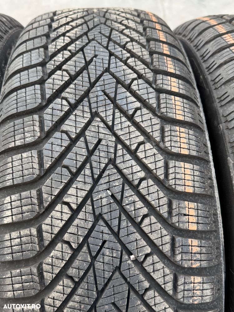 Vând 4 anvelope 205/55/19 Pirelli de iarnă ca noi - 5