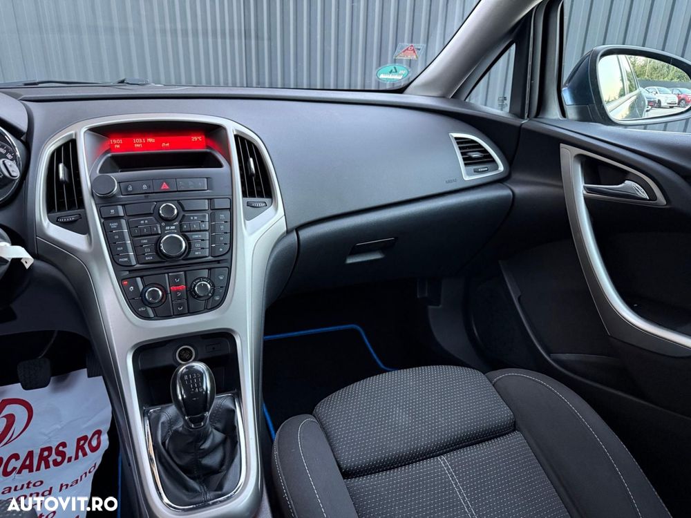 Opel Astra 2.0 CDTI DPF Edition - 9