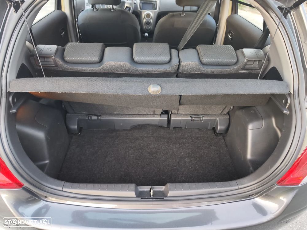 Toyota Yaris 1.33 VVT-i High Pack+NAVI MM - 15