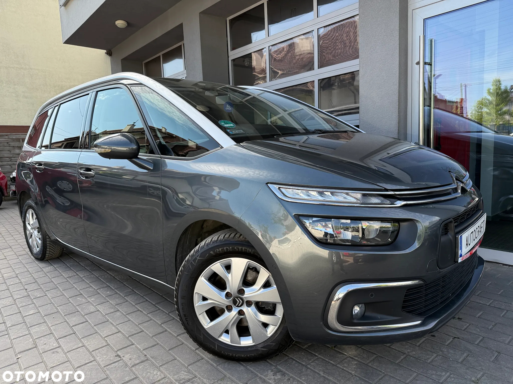 Citroën C4 Grand Picasso 1.6 THP MoreLife S&S EAT6 - 25
