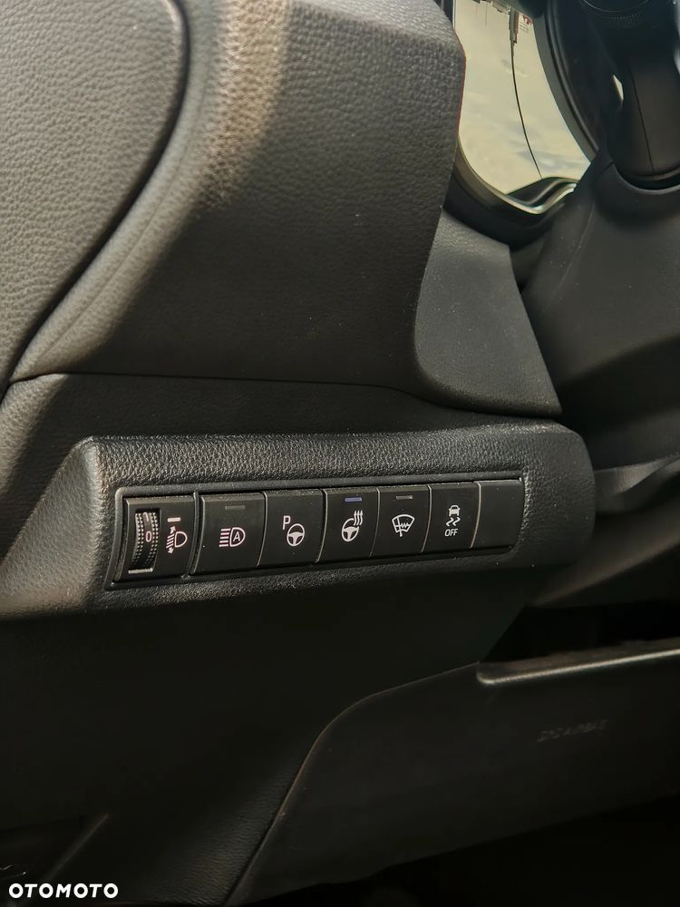 Toyota Corolla 2.0 Hybrid Comfort - 21