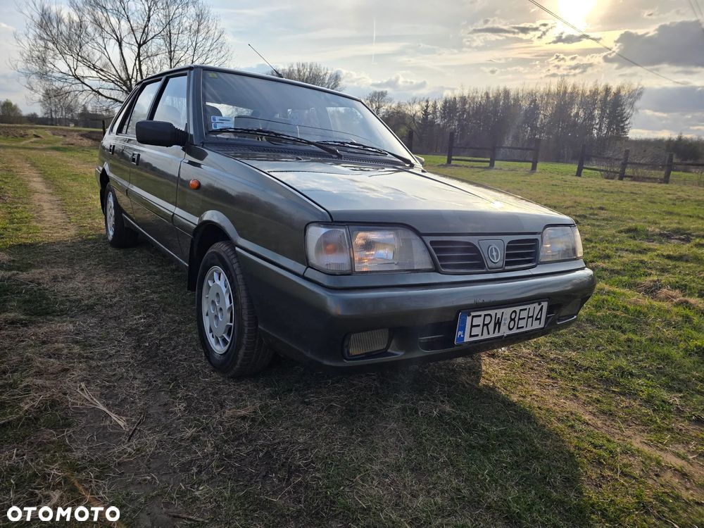 Polonez Caro - 9