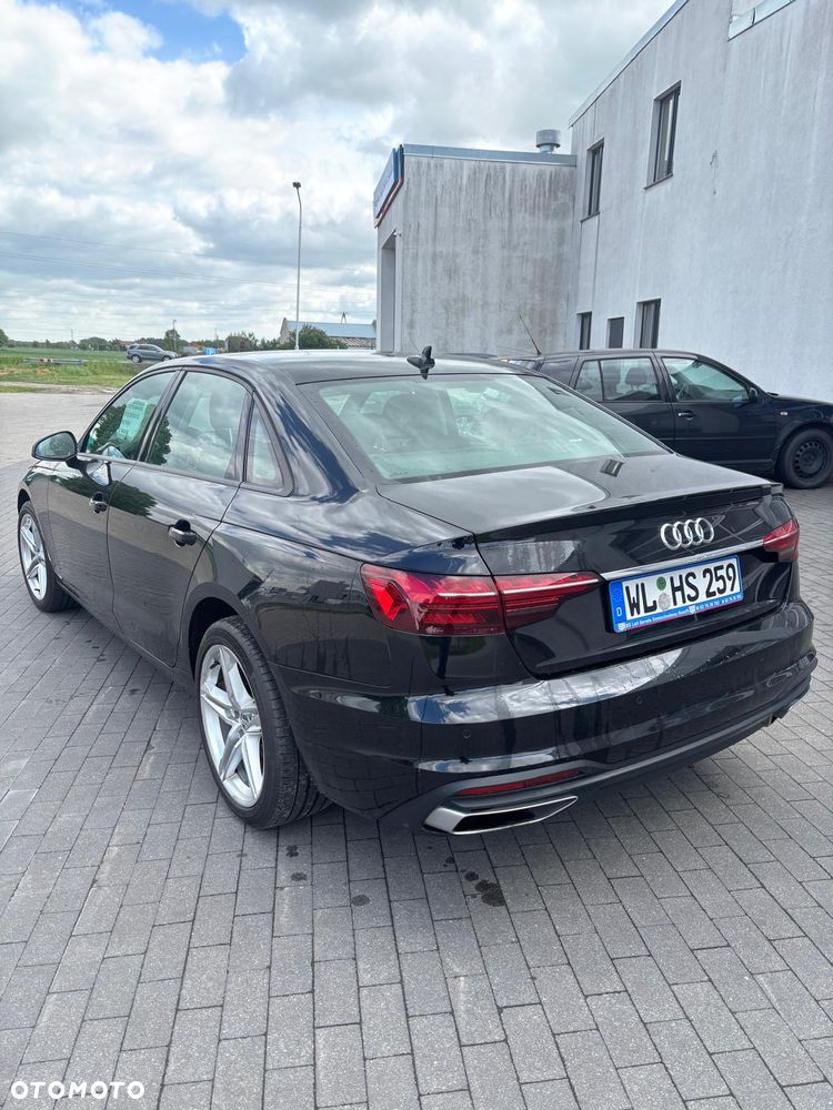 Audi A4 Limousine - 6