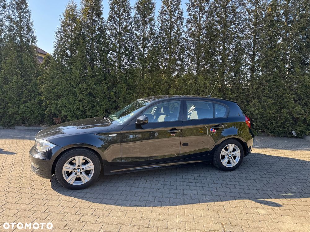 BMW Seria 1 118d DPF - 10