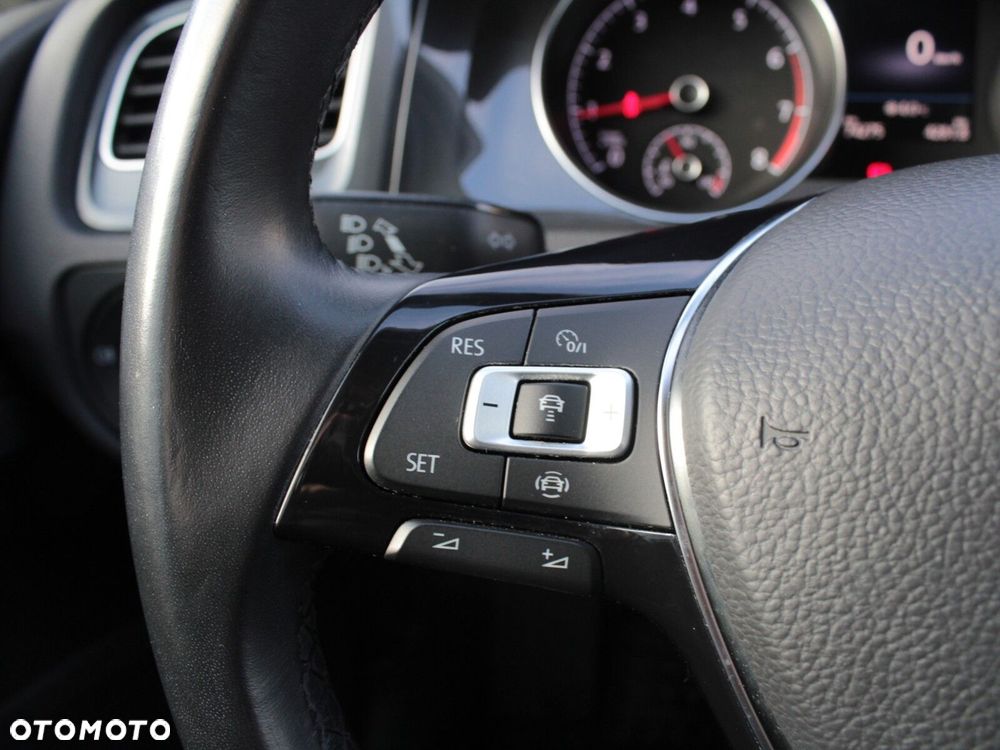Volkswagen Golf 1.5 TSI BMT Comfortline - 19