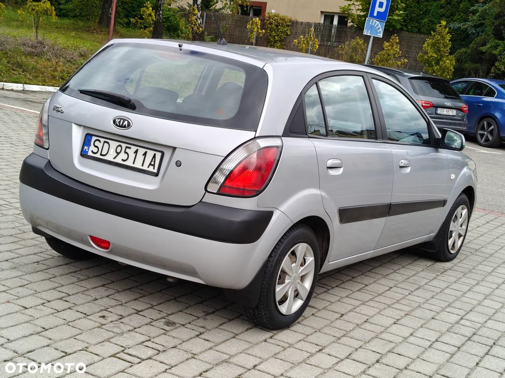 Kia Rio 1.4 Optimum + - 4