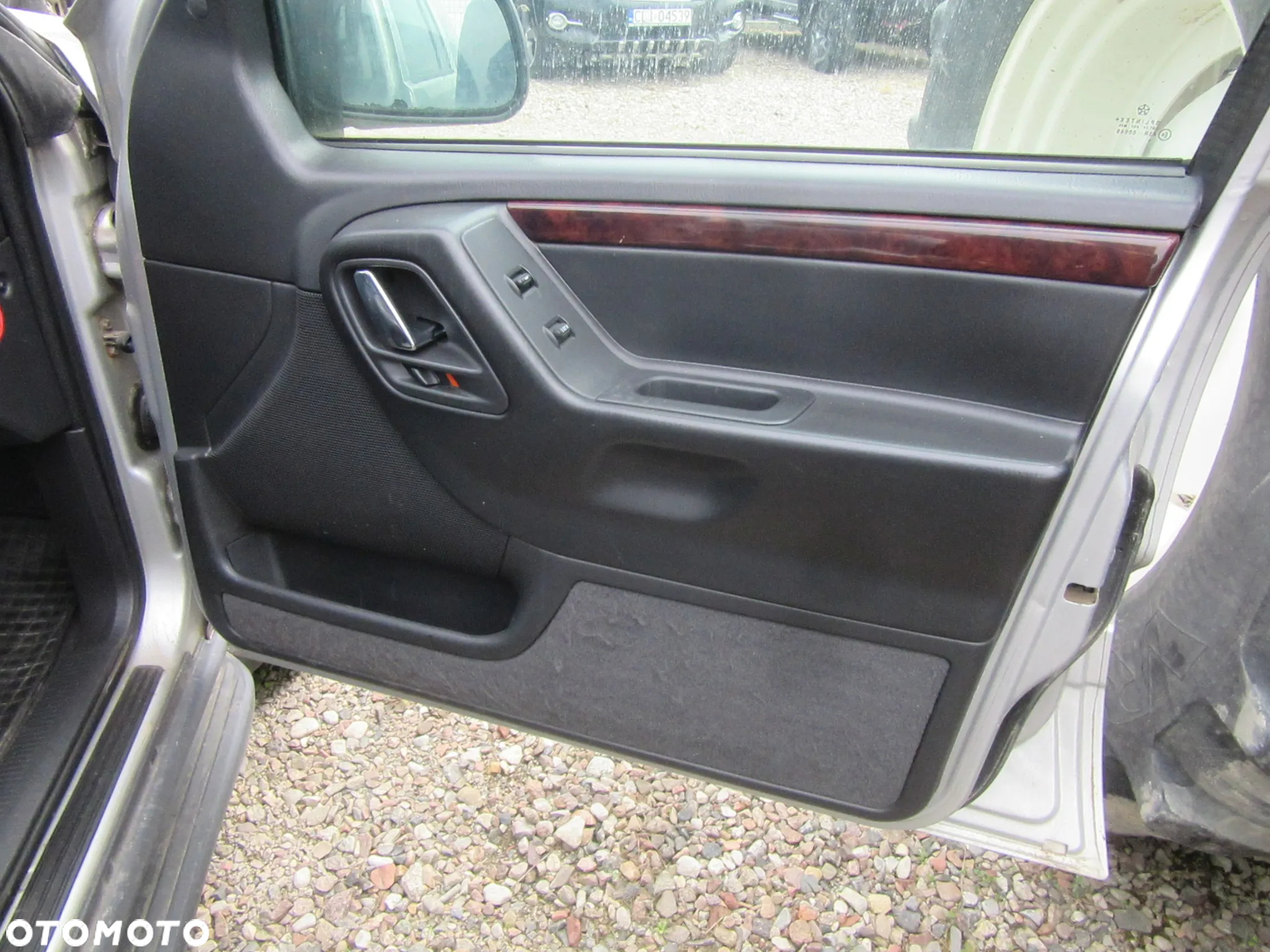 KANAPA FOTELE BOCZI SKÓRA Jeep Grand Cherokee WJ 2004 r. Wszystkie części - 7