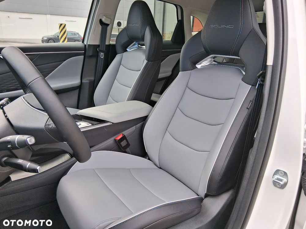 BAIC 5 Beijing 1.5T Business DCT - 18