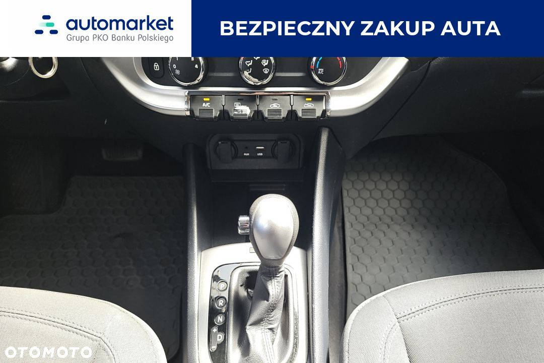 Kia Rio 1.4 L - 13