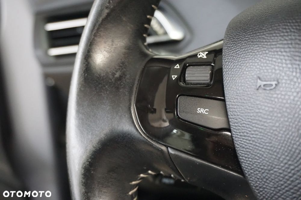 Peugeot 308 BlueHDi 100 Stop & Start Access - 32