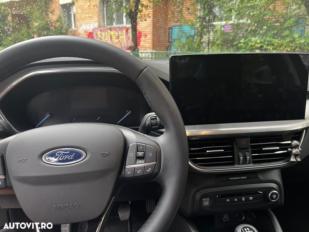Ford Focus 1.0 EcoBoost Titanium X - 14