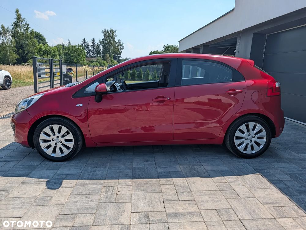Kia Rio 1.4 M - 13