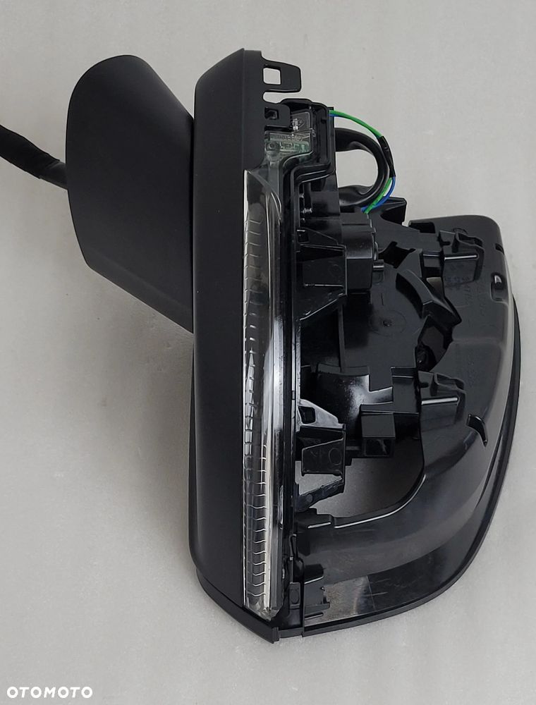 LUSTERKO LEWE 14PIN VOLVO XC40 2017- 31442777 3147761 14pin - 8