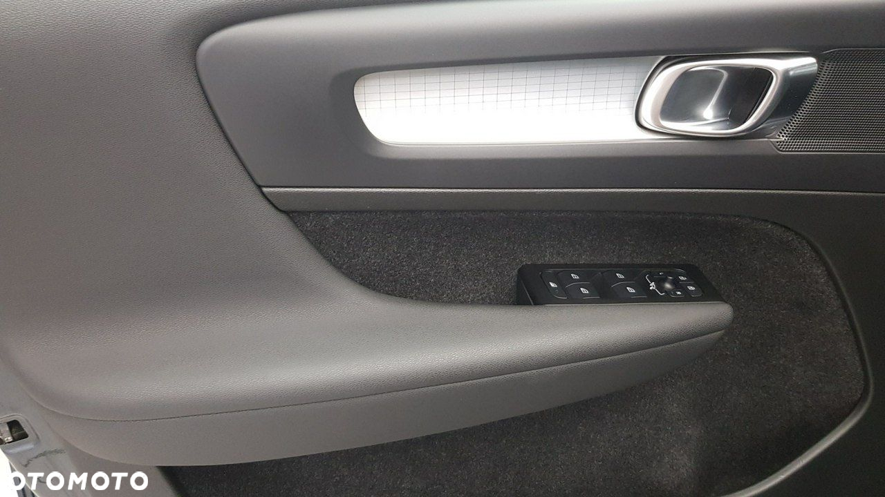 Volvo XC 40 - 19