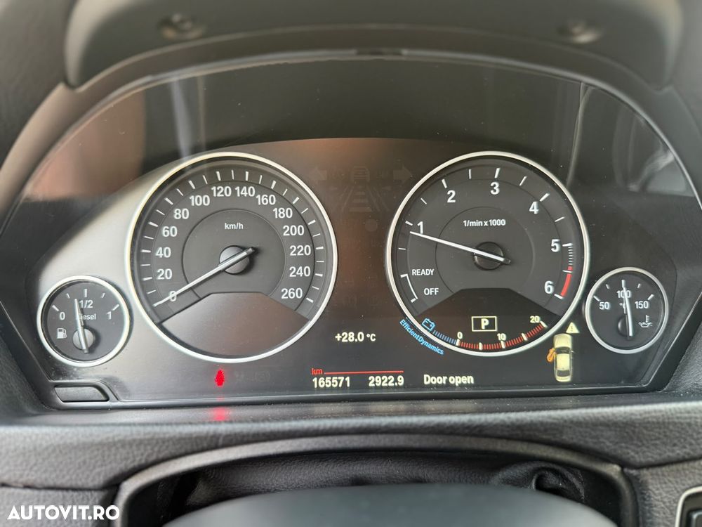 BMW Seria 3 318d Aut. Luxury Line - 8