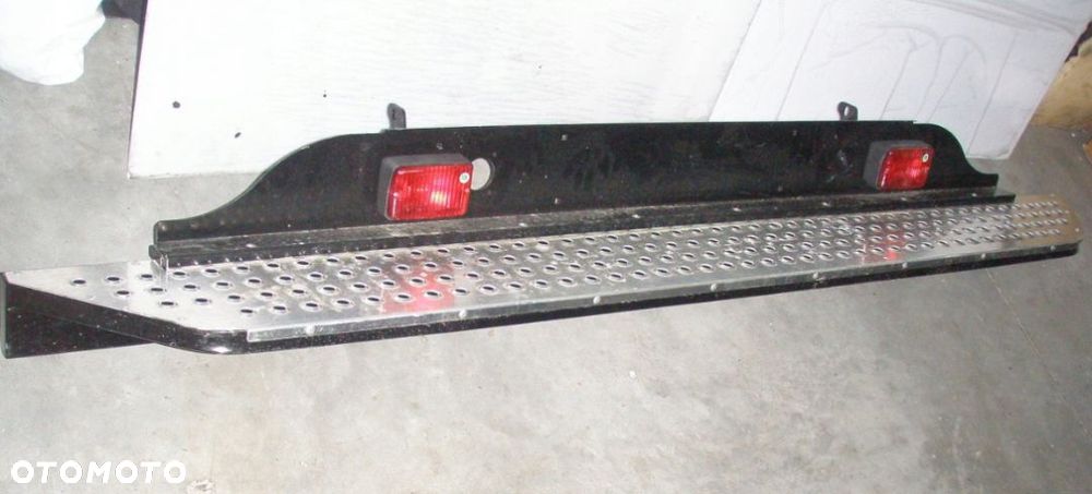 BELKA TYŁ (STOPIEŃ) IVECO DAILY 2014- - 1