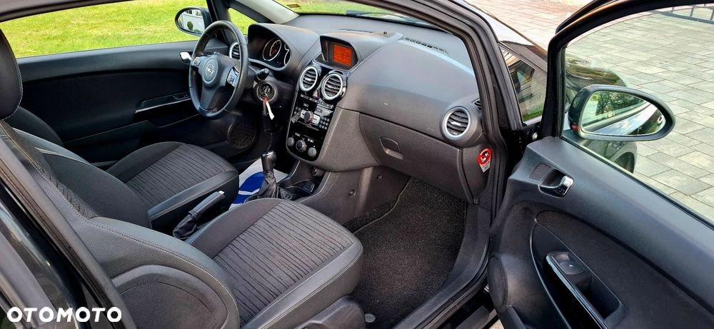 Opel Corsa 1.4 16V Energy - 24