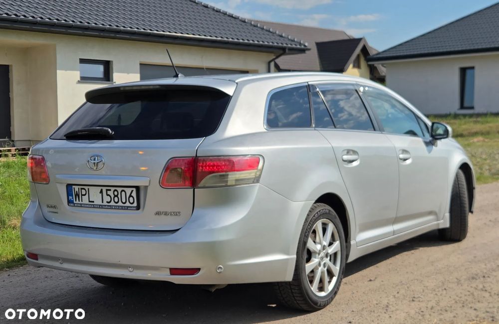 Toyota Avensis 2.2 D-4D 2010 - 6