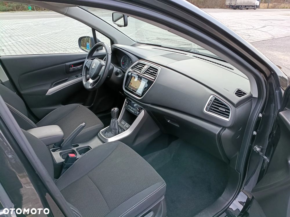 Suzuki SX4 S-Cross - 13