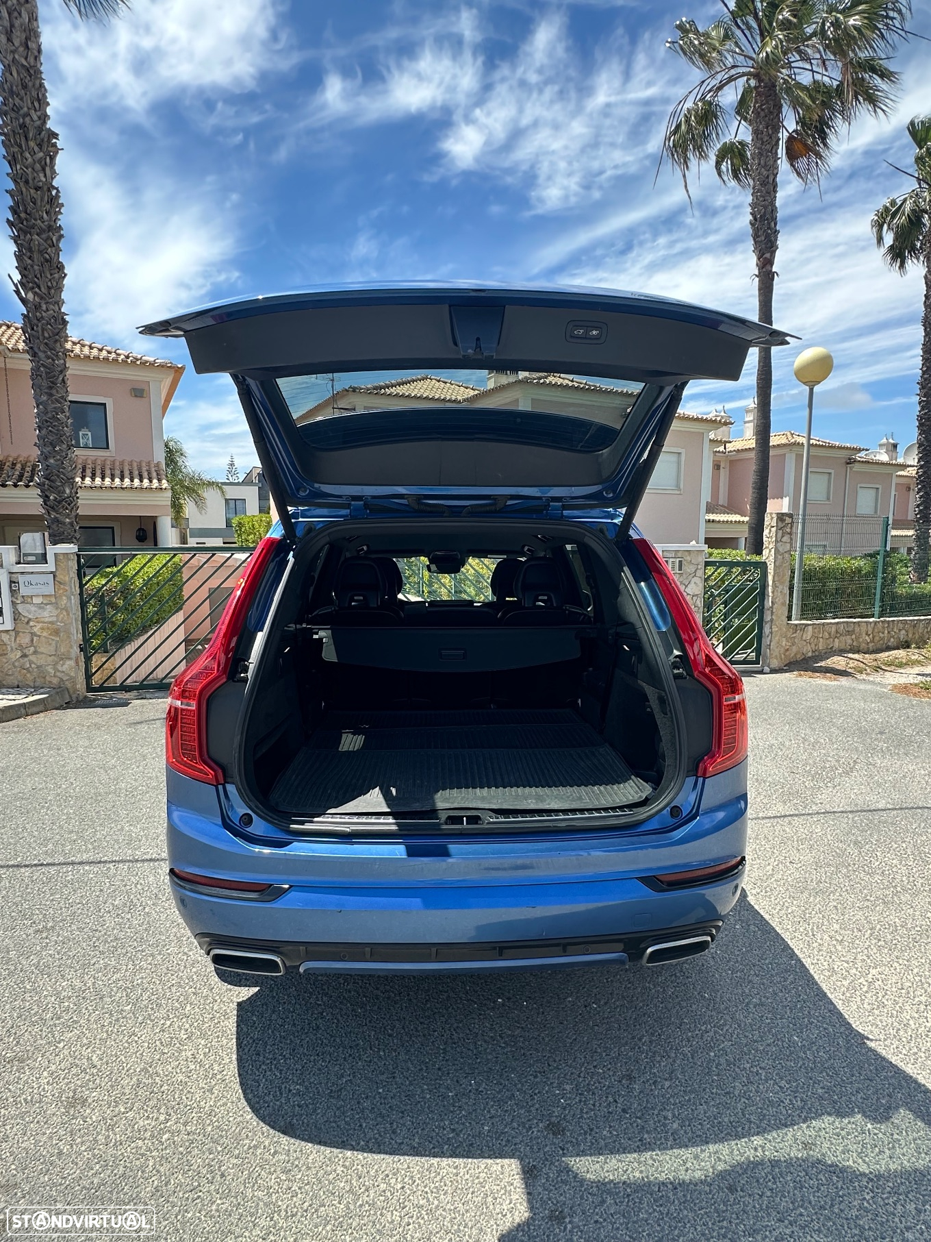 Volvo XC 90 2.0 D4 R-Design - 3