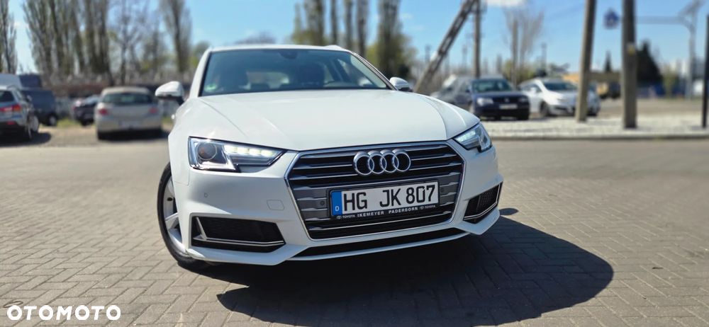 Audi A4 Avant 40 TFSI S tronic - 22