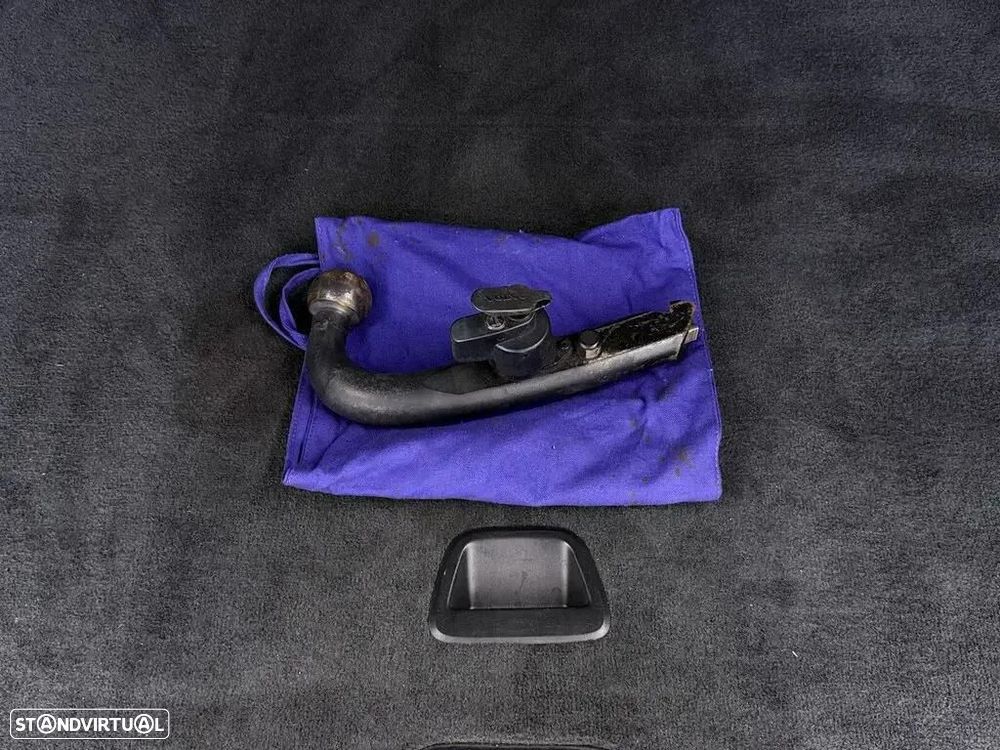 Volvo XC 60 2.0 D4 Volvo Ocean Race Geartronic - 24