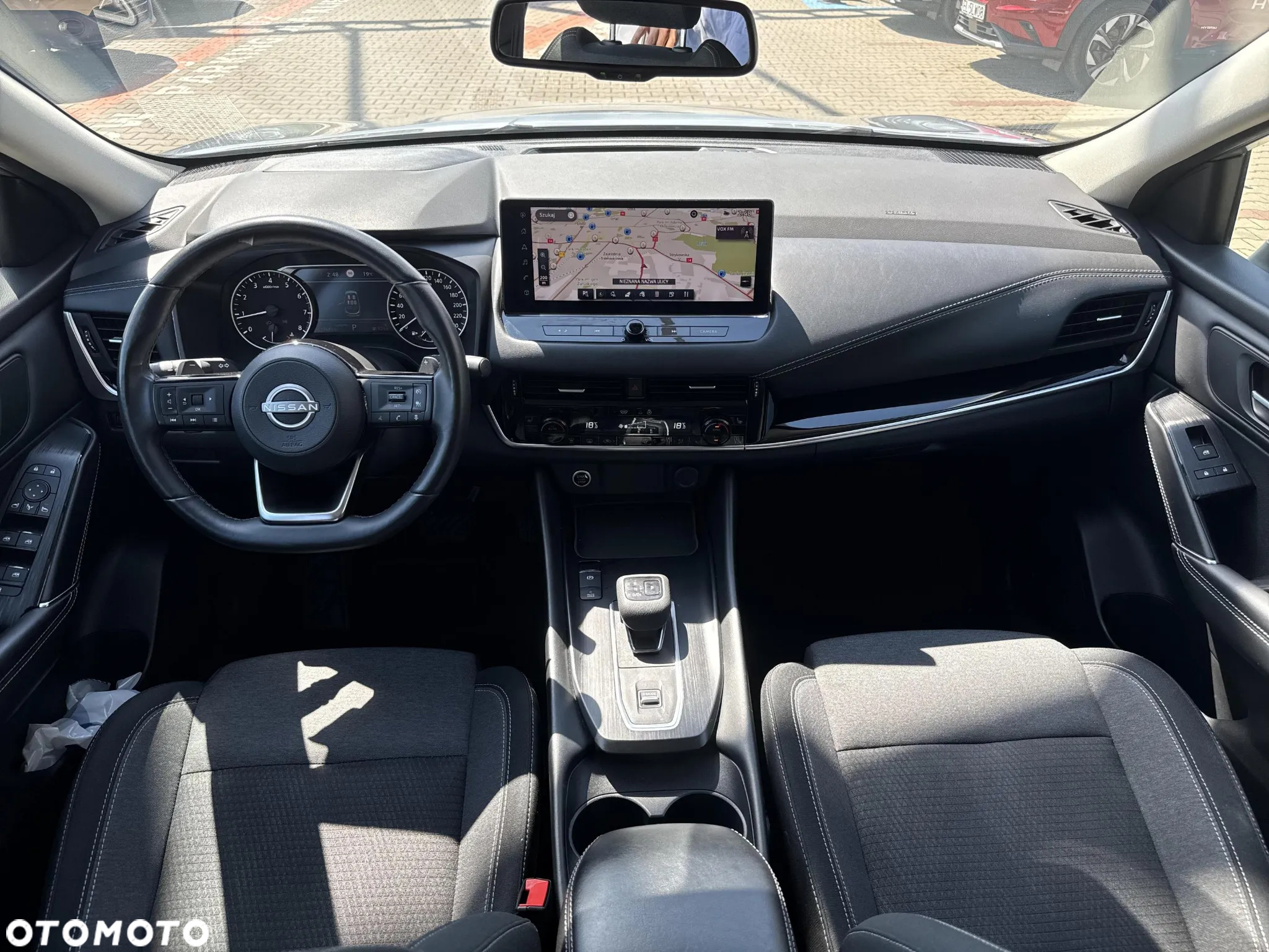 Nissan Qashqai 1.3 DIG-T N-Connecta DCT - 14