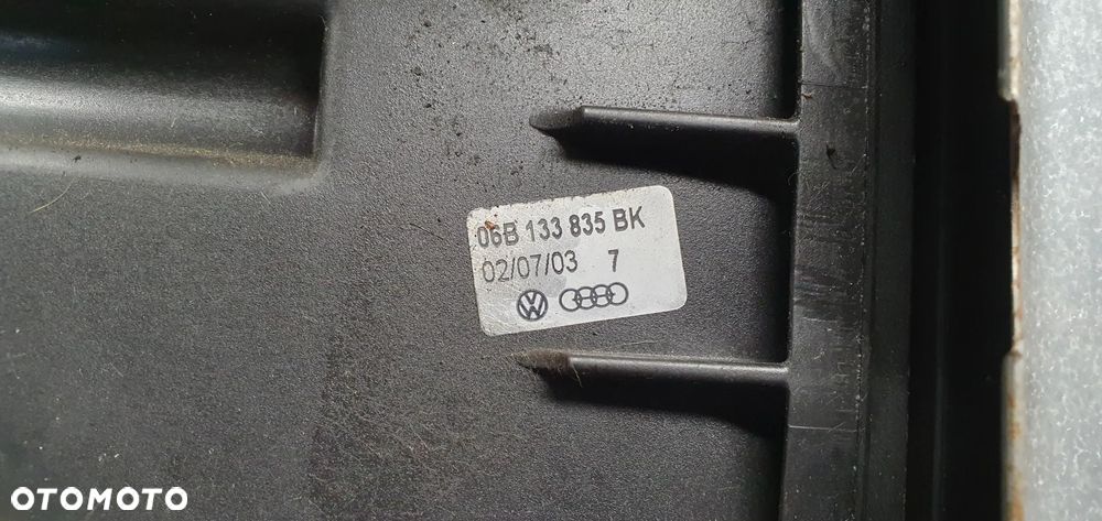 Obudowa filtra powietrza Audi A4 B6 06B000183 06B133837AE - 10