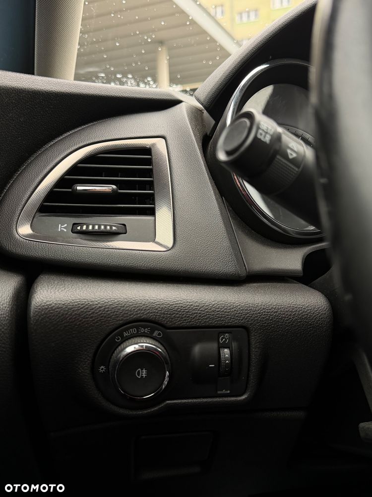 Opel Astra 1.6 Cosmo - 10