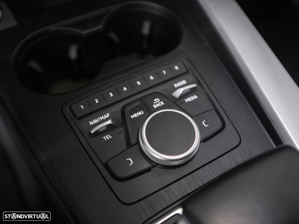 Audi A4 Avant - 23