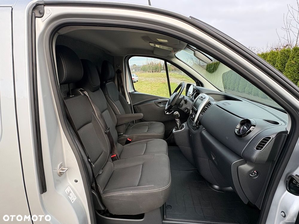 Renault Trafic 2.0 dCi 170kM - EDC - 12