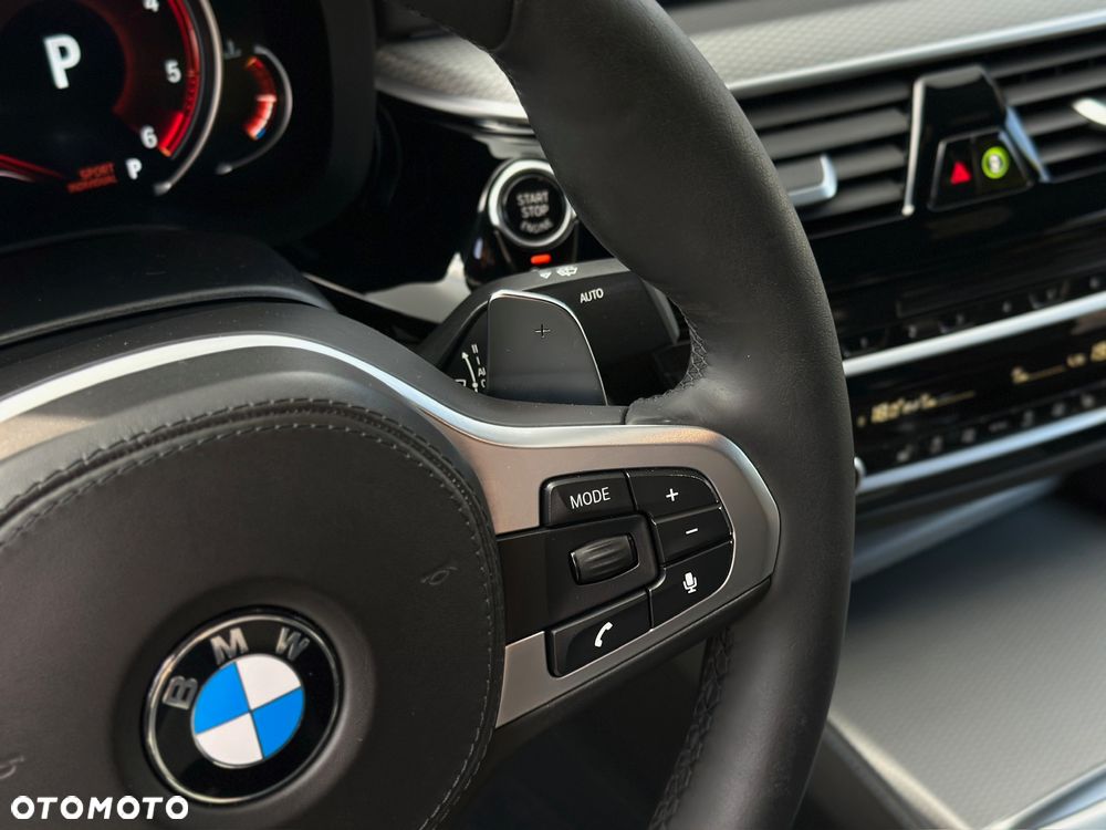 BMW Seria 5 520d xDrive M Sport sport - 21